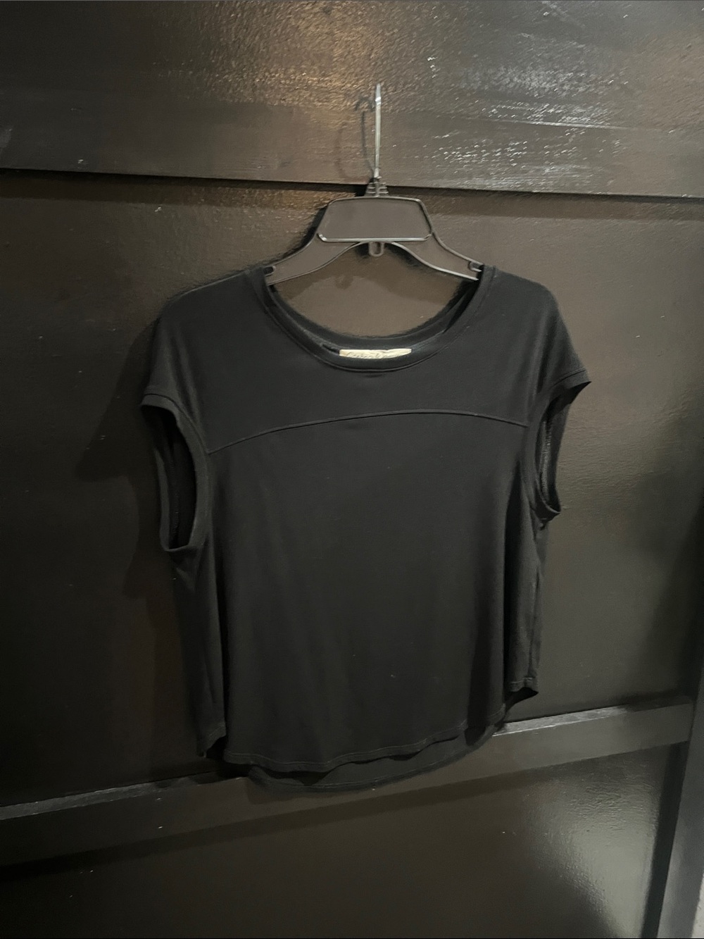 Graham & Spencer | Black Short Sleeve Top | Size Small Petite - Picture 2 of 16
